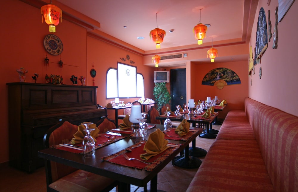 Golden Carven Hotel 12