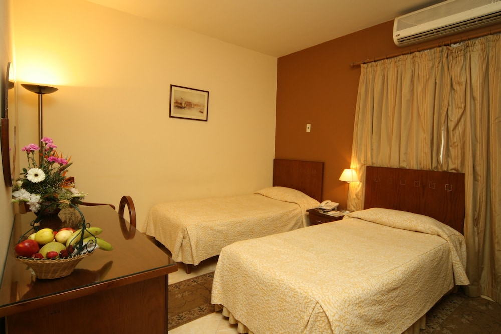 Golden Carven Hotel 7