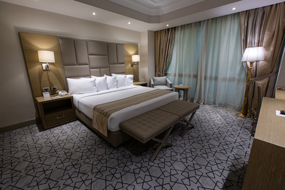 Triumph Plaza Hotel 10