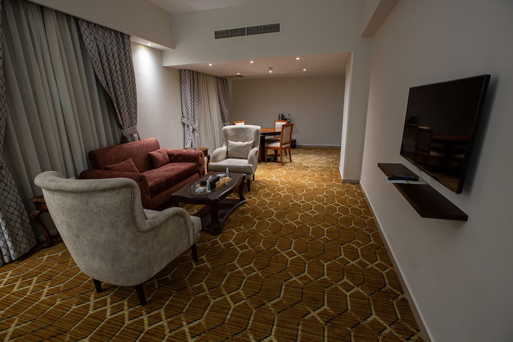 Triumph Plaza Hotel 9