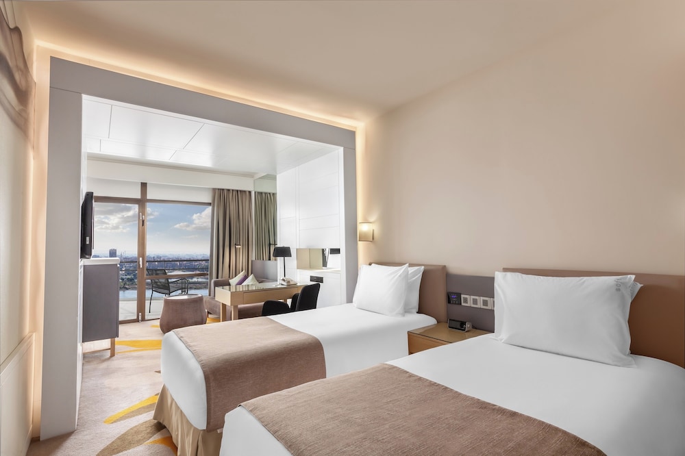 Holiday Inn Cairo Maadi 7