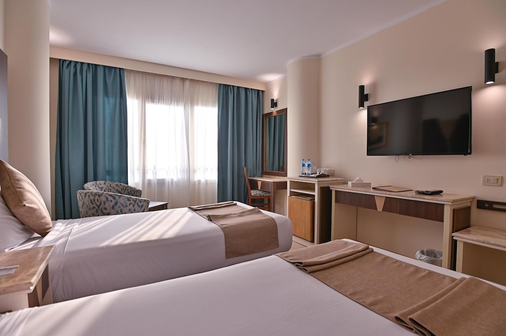 Swiss Inn Nile Hotel 1