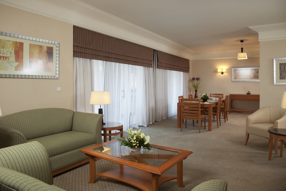 Holiday Inn Cairo - Citystars 8
