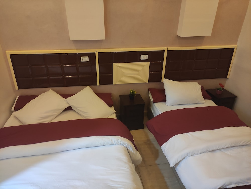 Emerald Hotel 23