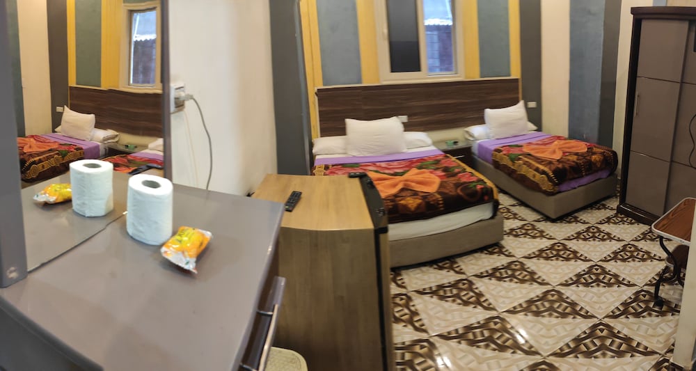 Emerald Hotel 19