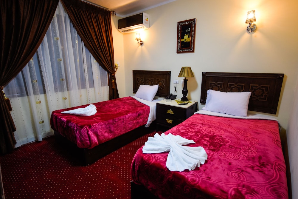 Amin Hotel 11