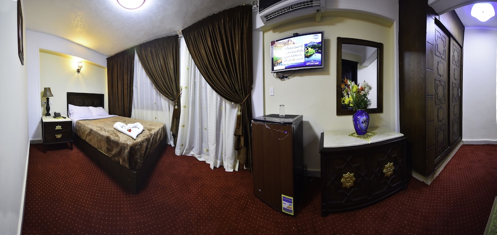 Amin Hotel 18