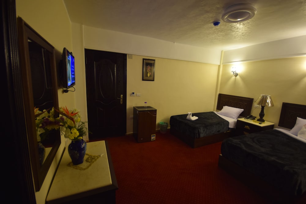 Amin Hotel 12