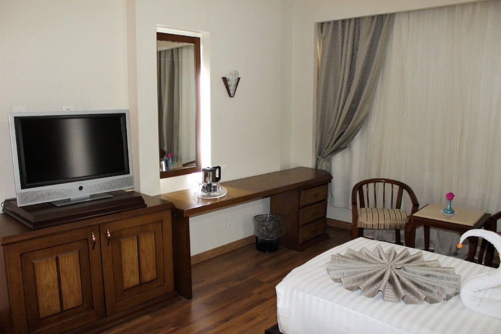 Cleopatra Hotel 14
