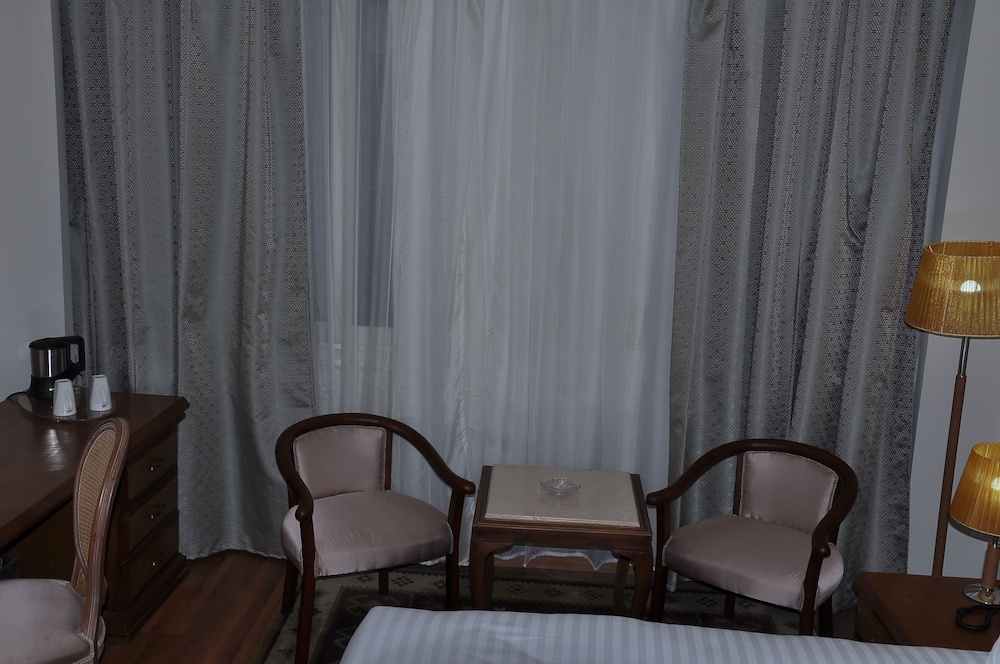 Cleopatra Hotel 17