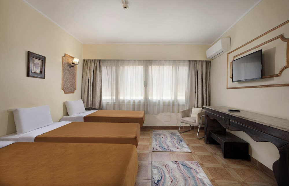 Kanzy Hotel 14