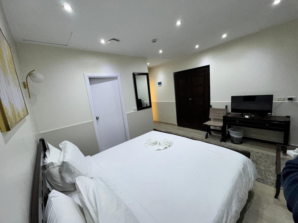 New Star Hotel 13