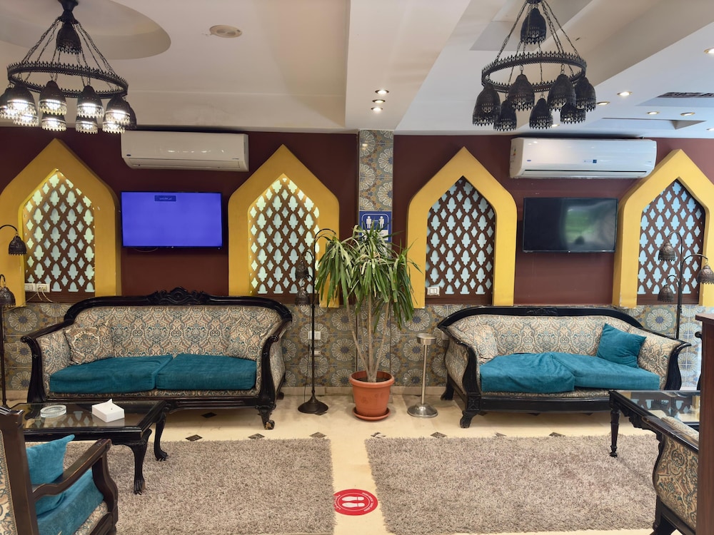 New Star Hotel 8