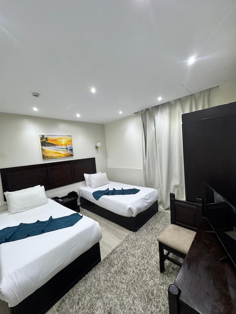 New Star Hotel 10