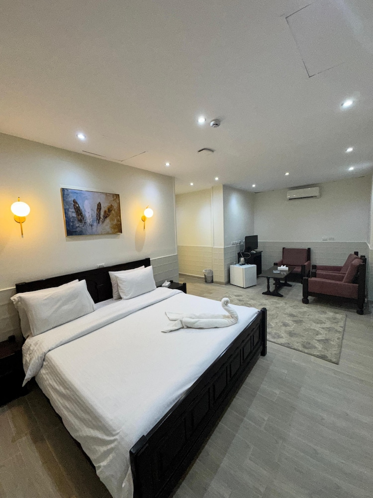 New Star Hotel 18