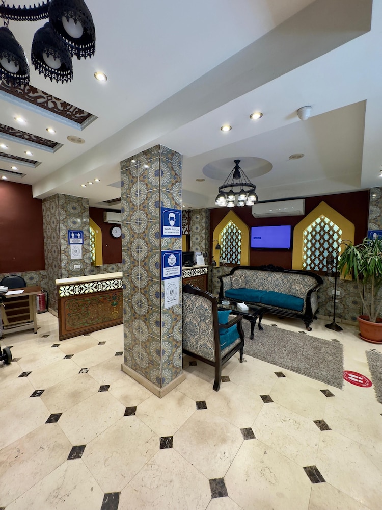New Star Hotel 7