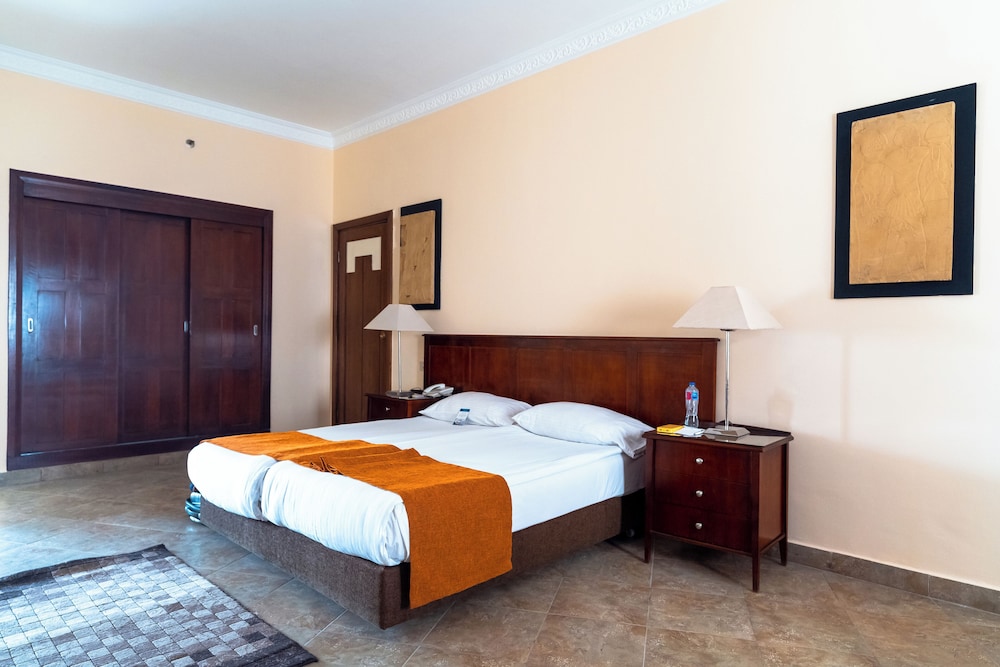 Swiss Inn Plaza Hotel 15