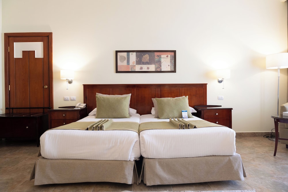 Swiss Inn Plaza Hotel 19