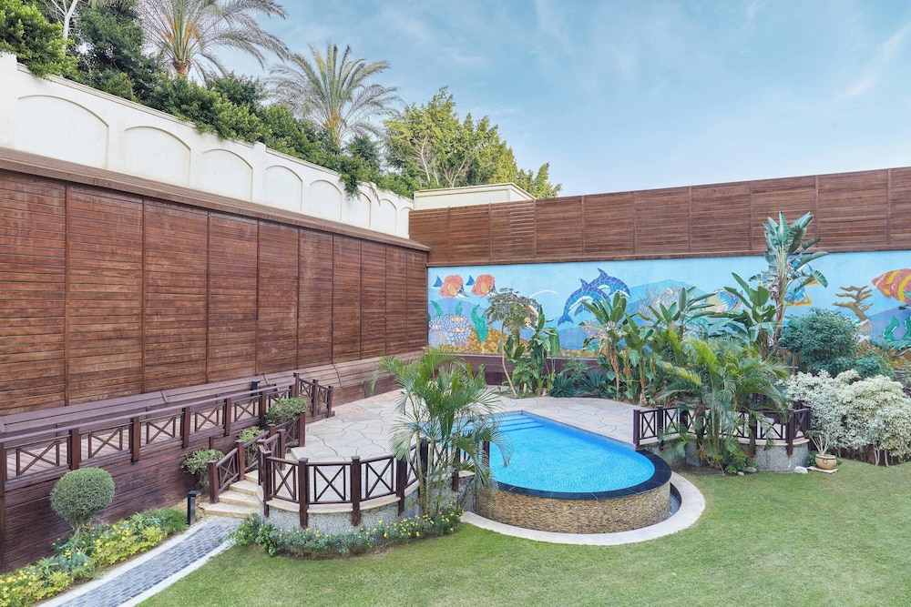 Renaissance Cairo Mirage City Hotel 14