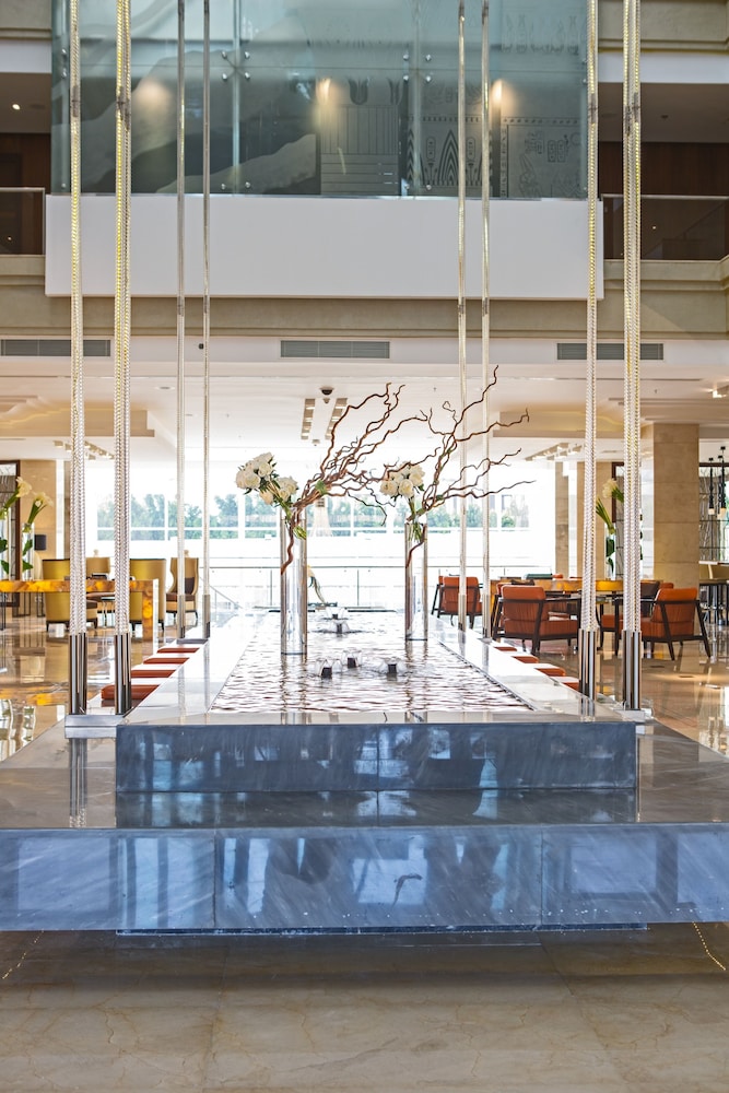 Renaissance Cairo Mirage City Hotel 7