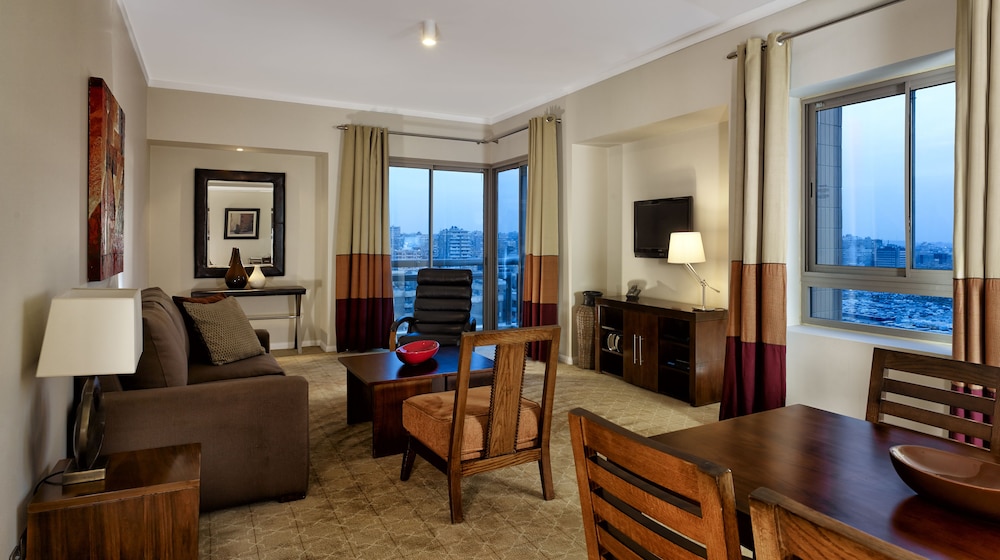 Staybridge Suites Cairo - Citystars 14