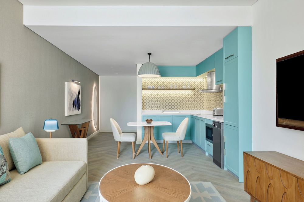 Staybridge Suites Cairo - Citystars 21