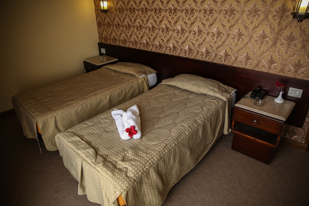 St George Hotel 3