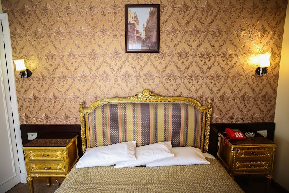 St George Hotel 5