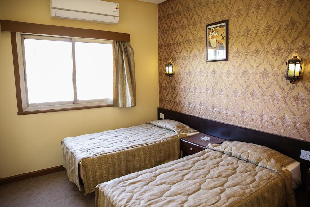 St George Hotel 10