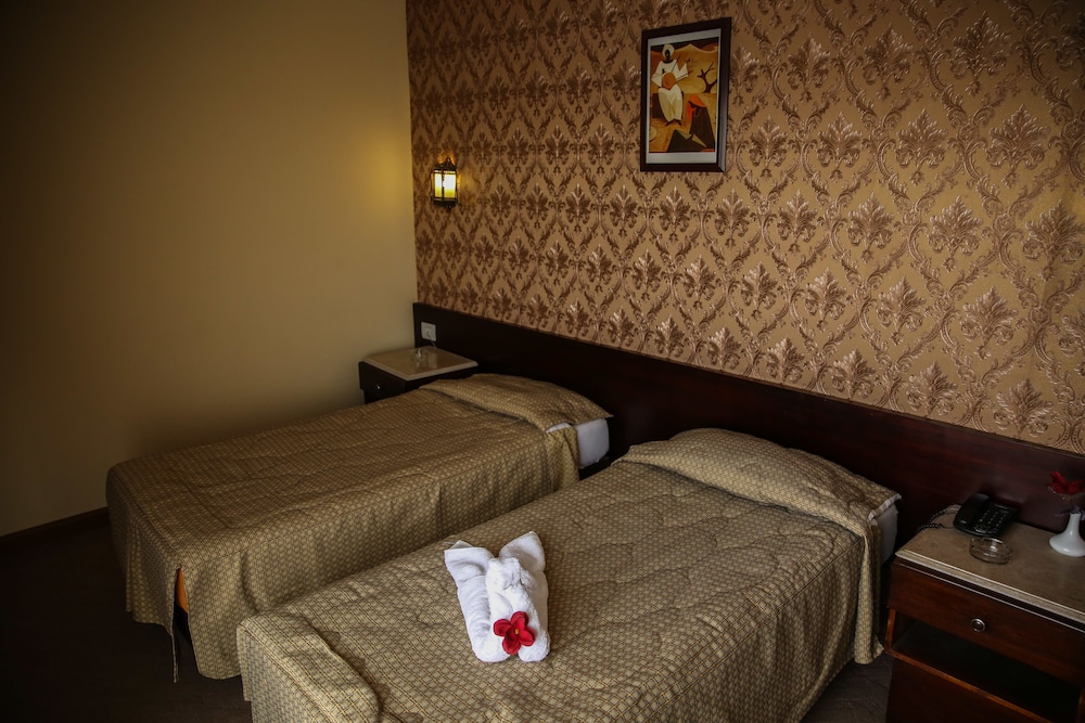 St George Hotel 2