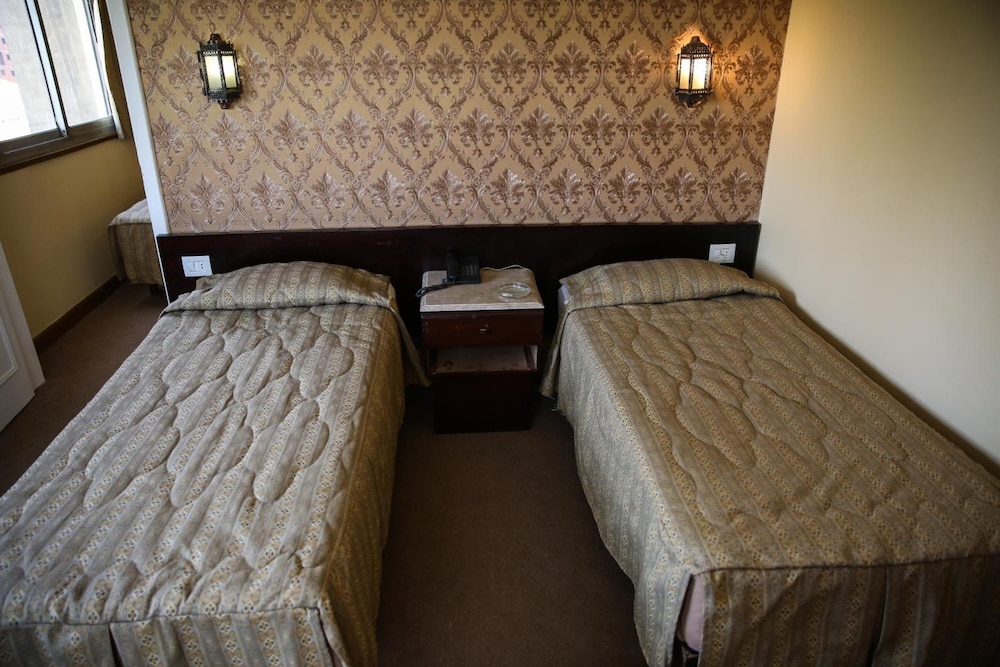 St George Hotel 8