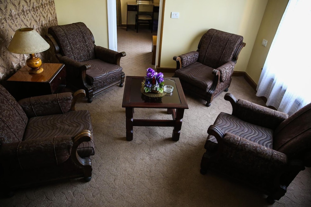 St George Hotel 13