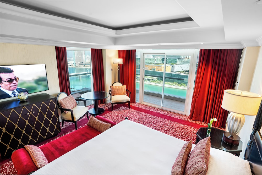 Beach Rotana 18