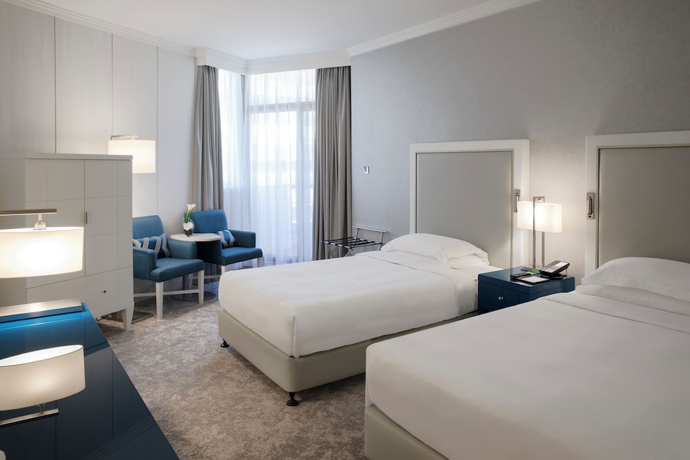 Beach Rotana 17