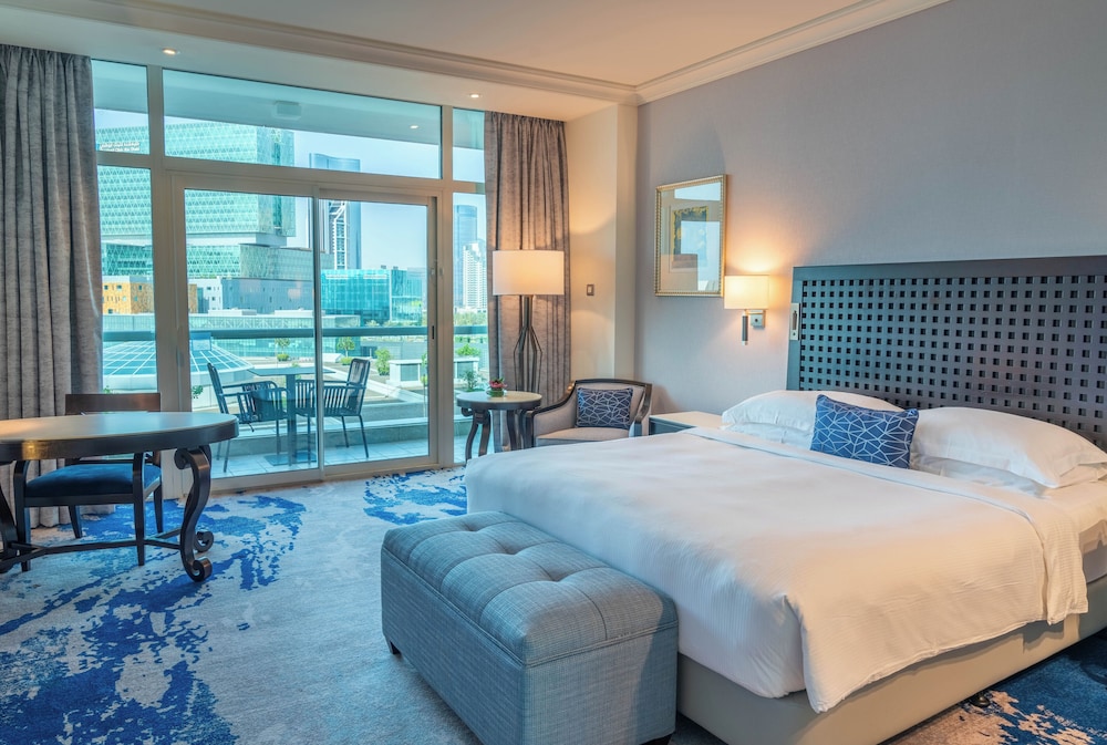 Beach Rotana 8