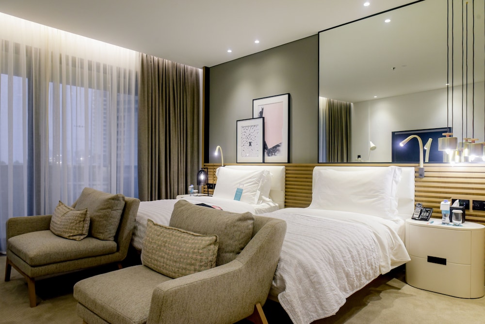 Le Royal Meridien Beach Resort & Spa 17