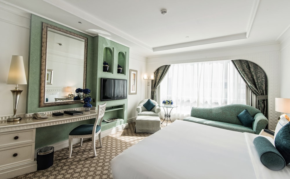 Al Habtoor Grand Resort, Autograph Collection 11