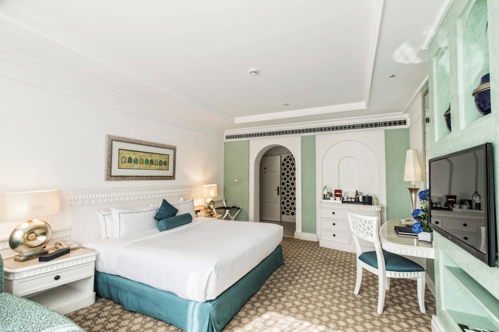 Al Habtoor Grand Resort, Autograph Collection 20