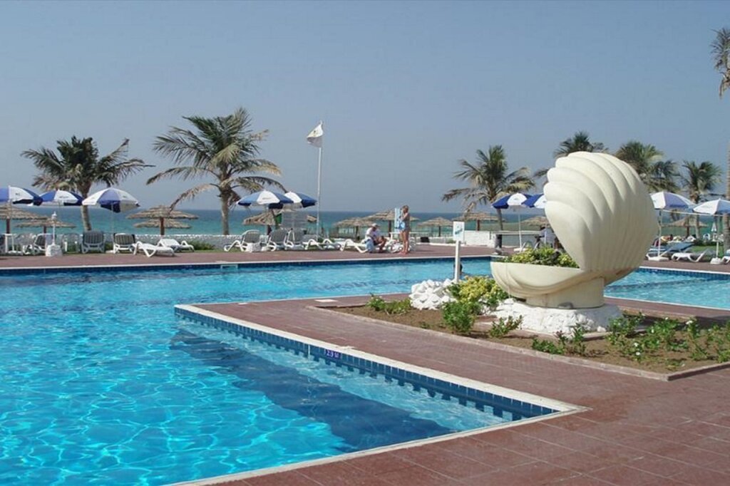 Lou’Lou’a Beach Resort 13