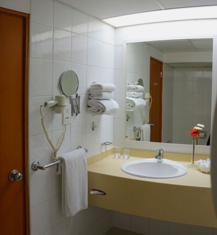 Lou’Lou’a Beach Resort 7