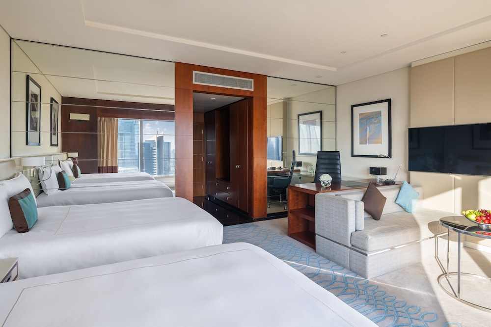 Jumeirah Emirates Towers 21