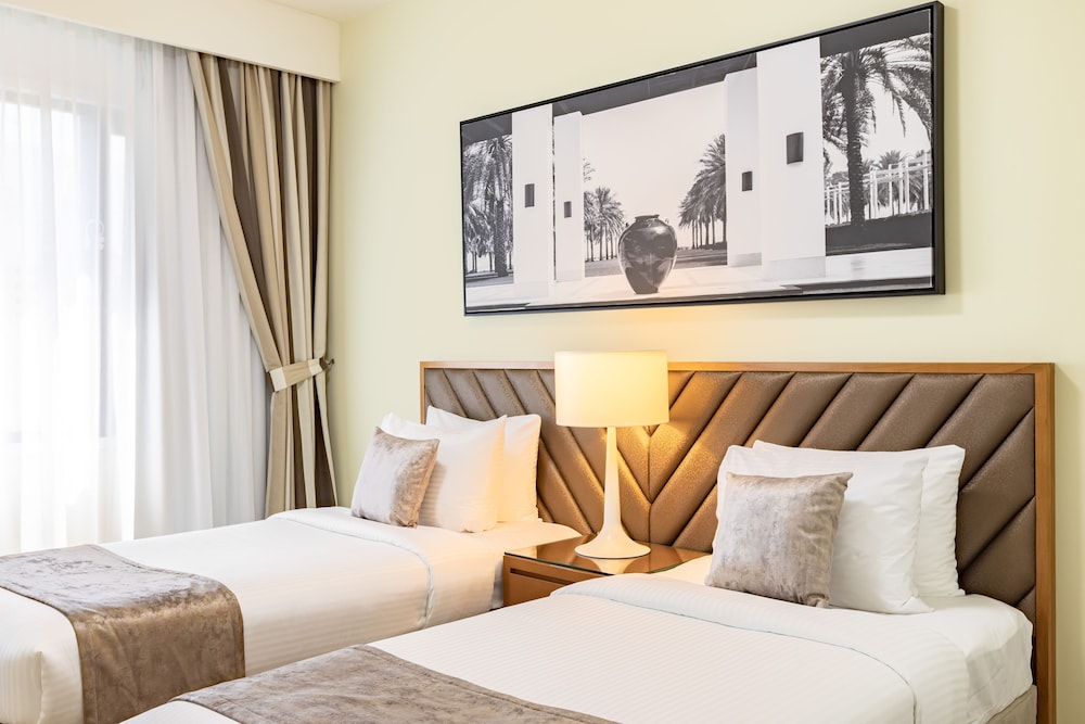 Golden Sands Hotel Apartments 18