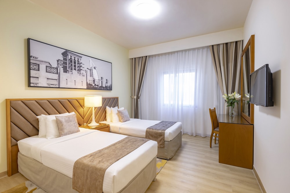 Golden Sands Hotel Apartments 22