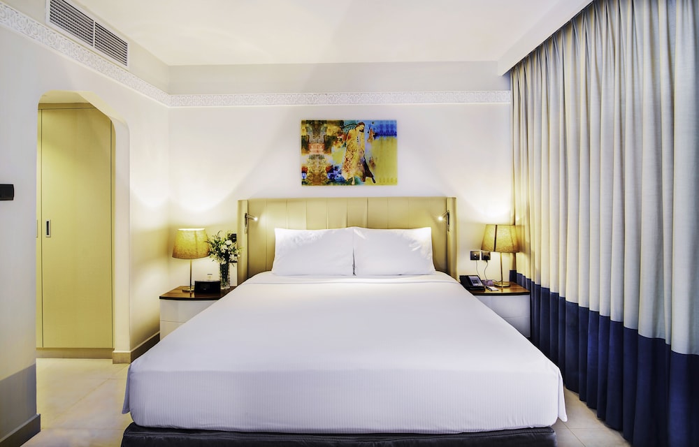 Radisson Blu Hotel & Resort, Al Ain 9