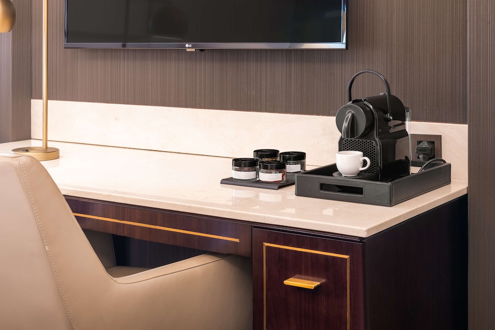 Radisson Blu Hotel Dubai Deira Creek 13