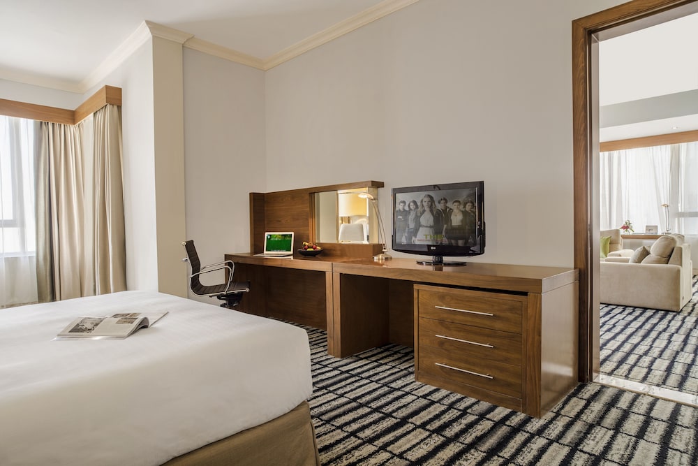 Jumeira Rotana 12