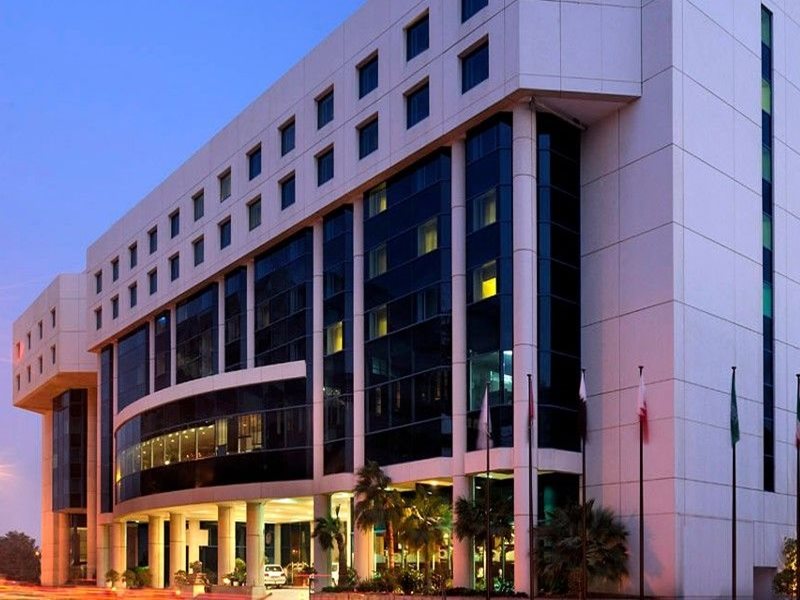 Connaught Palace Hotel, Dubai