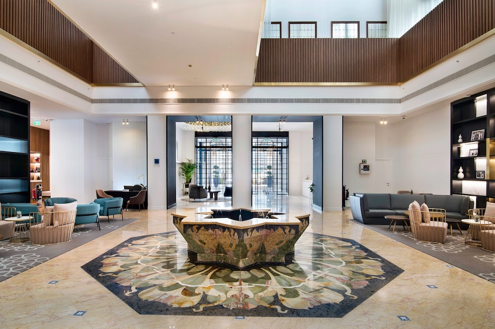 Le Meridien Abu Dhabi 4