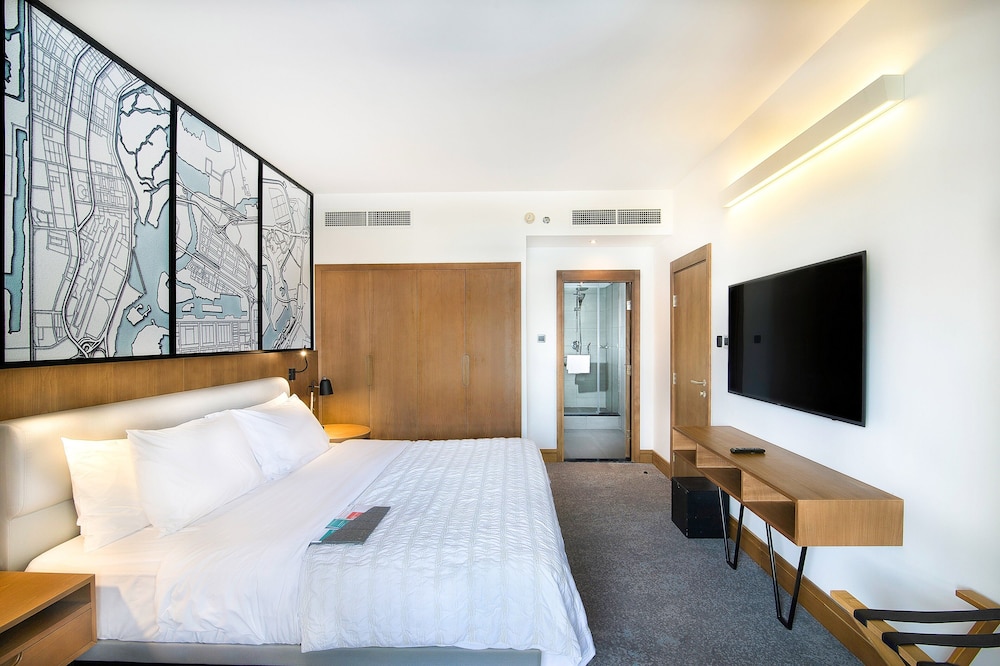 Le Meridien Abu Dhabi 17