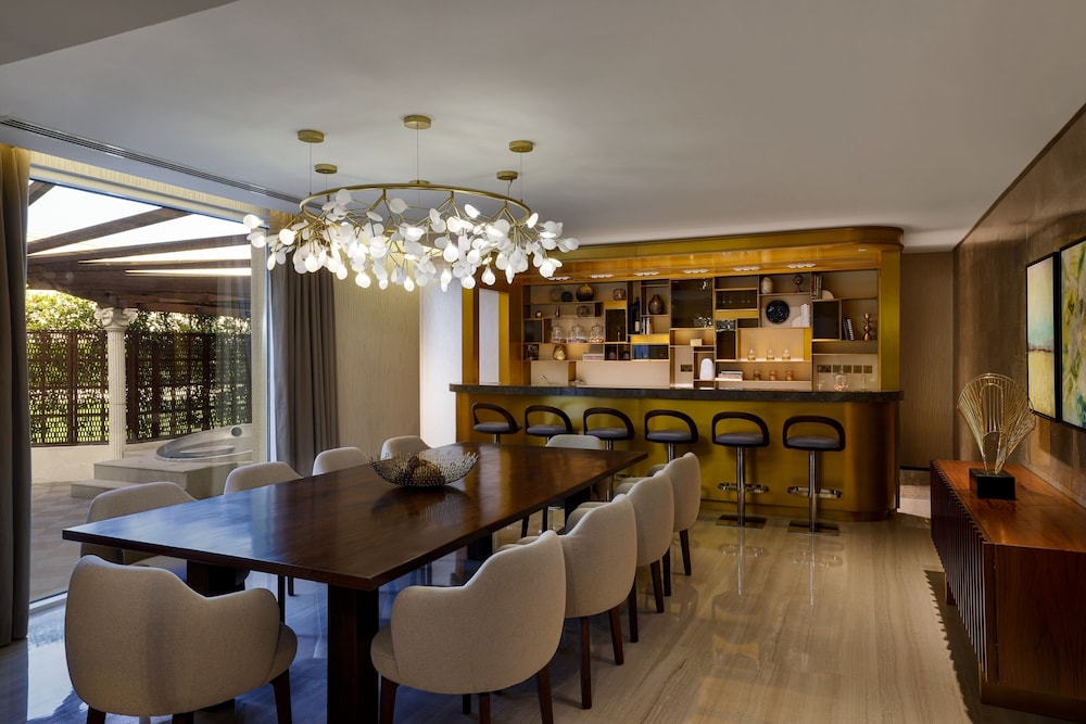 Le Meridien Dubai Hotel & Conference Centre 19